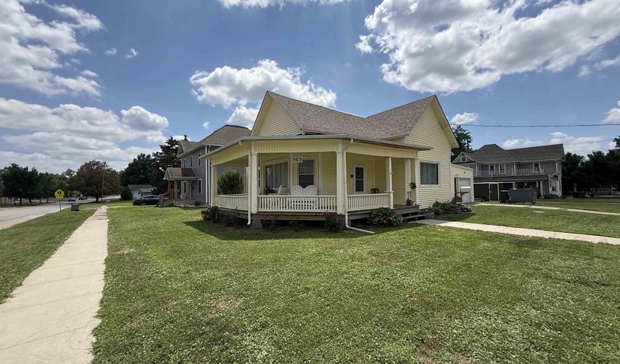 503 S Clinton St, Albia, IA 52531 - 2 Beds, 1 Bath