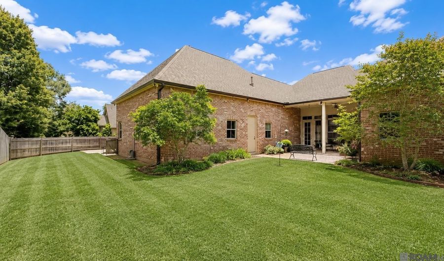 17744 Pecan Shadows Dr, Baton Rouge, LA 70810 - 5 Beds, 4 Bath