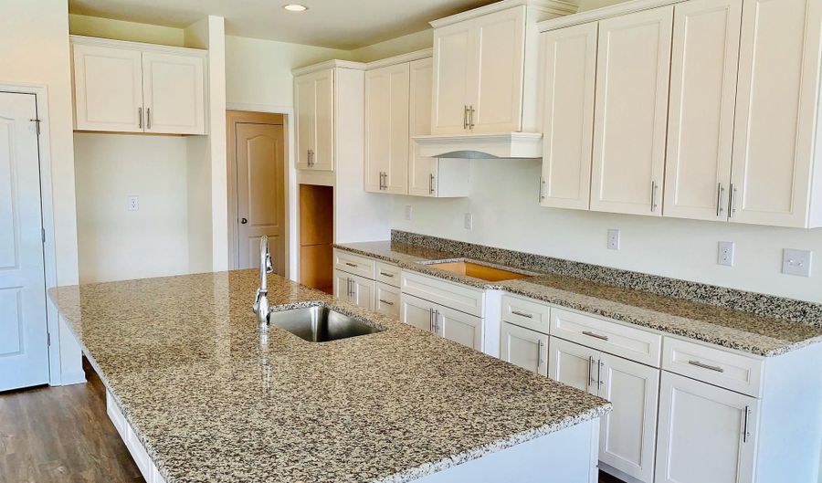 30 HENRY'S Way S, Georgetown, DE 19947 - 4 Beds, 3 Bath