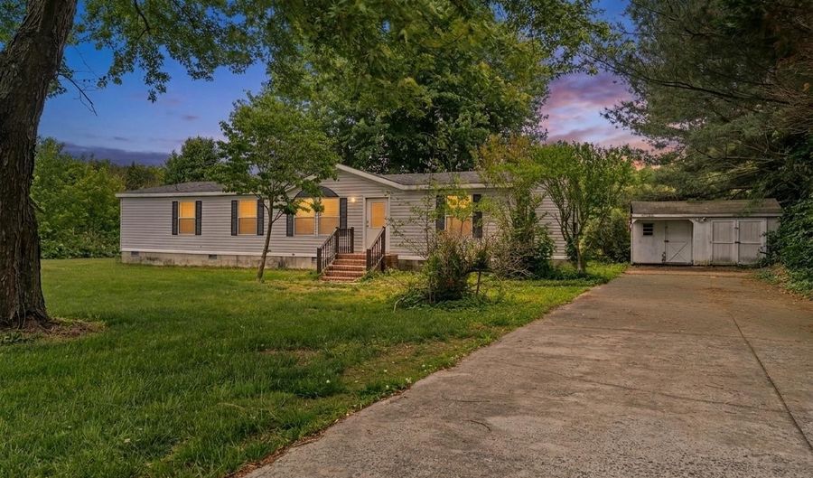 35383 DANNYS Dr, Laurel, DE 19956 - 3 Beds, 2 Bath