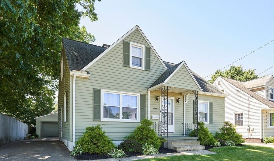 1884 Malasia Rd, Akron, OH 44305 - 3 Beds, 3 Bath