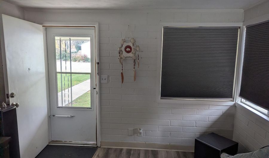 2203 2205 N Montana Ave, Caldwell, ID 83605 - 3 Beds, 2 Bath