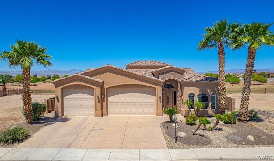 25 S Torrey Pines Dr, Mohave Valley, AZ 86440 - 3 Beds, 3 Bath