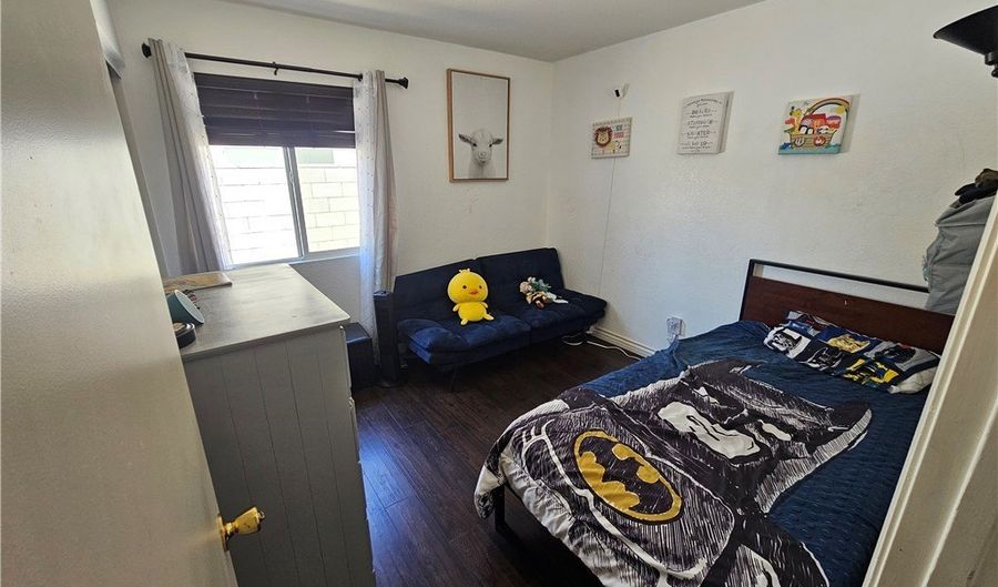 15248 Lynch Ct, Adelanto, CA 92301 - 5 Beds, 2 Bath