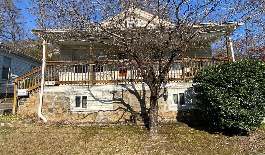 1128 5th Ave, Williamson, WV 25661 - 3 Beds, 1 Bath