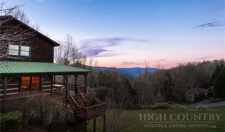 564 Nettles Ridge Rd, Banner Elk, NC 28604 - 3 Beds, 2 Bath