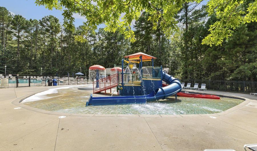 7381 Capulin Crest Dr, Apex, NC 27539 - 5 Beds, 3 Bath