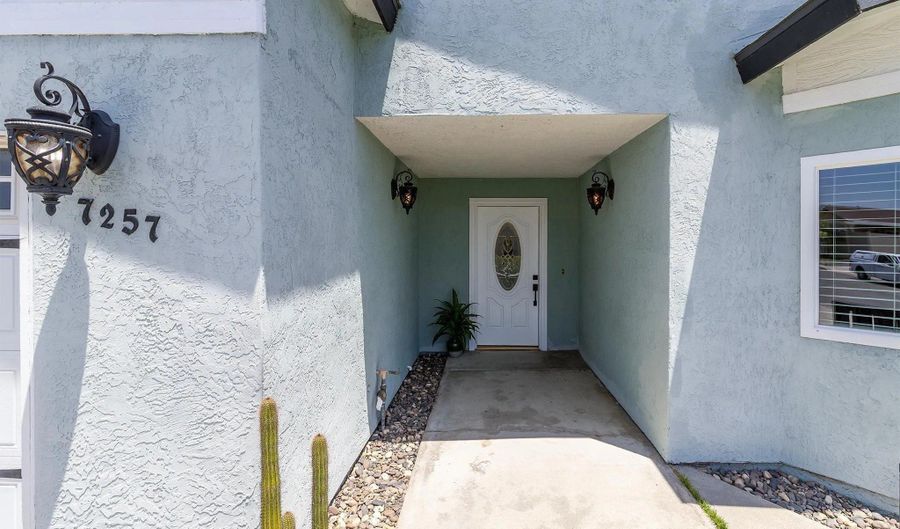 7257 Latrobe, San Diego, CA 92139 - 4 Beds, 2 Bath