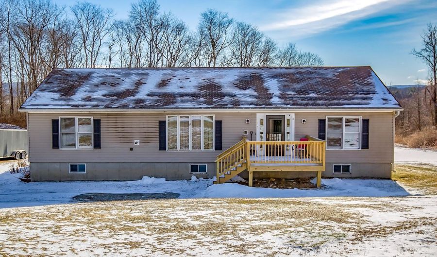 380 West Rd, Adams, MA 01220 - 4 Beds, 2 Bath