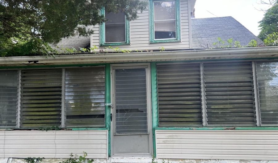 23400 PATUXENT Blvd, Aquasco, MD 20608 - 5 Beds, 1 Bath