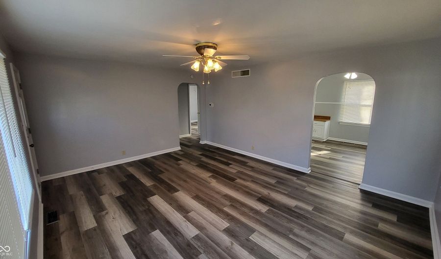 3151 W 18th St, Anderson, IN 46011 - 2 Beds, 1 Bath