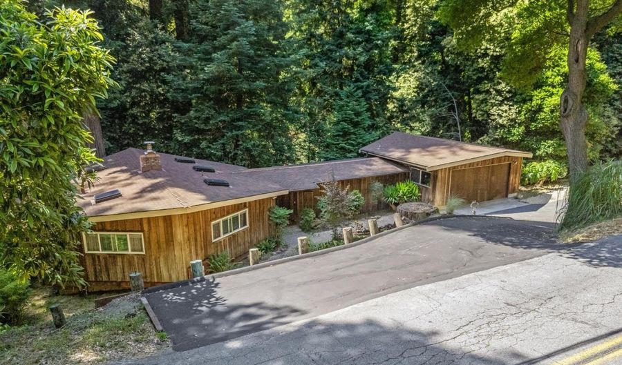769 Cathedral Dr, Aptos, CA 95003 - 2 Beds, 1 Bath