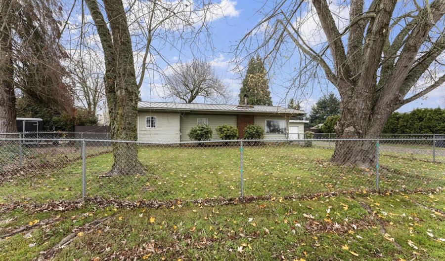 10473 Mill Creek Rd SE, Aumsville, OR 97325 - 3 Beds, 1 Bath