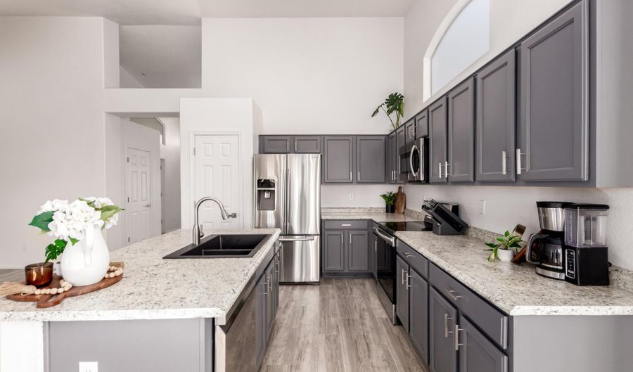 11622 W PALM BROOK Dr, Avondale, AZ 85392 - 3 Beds, 2 Bath
