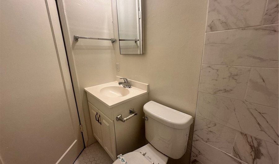 917 S Benito Ave A, Alhambra, CA 91803 - 1 Beds, 1 Bath