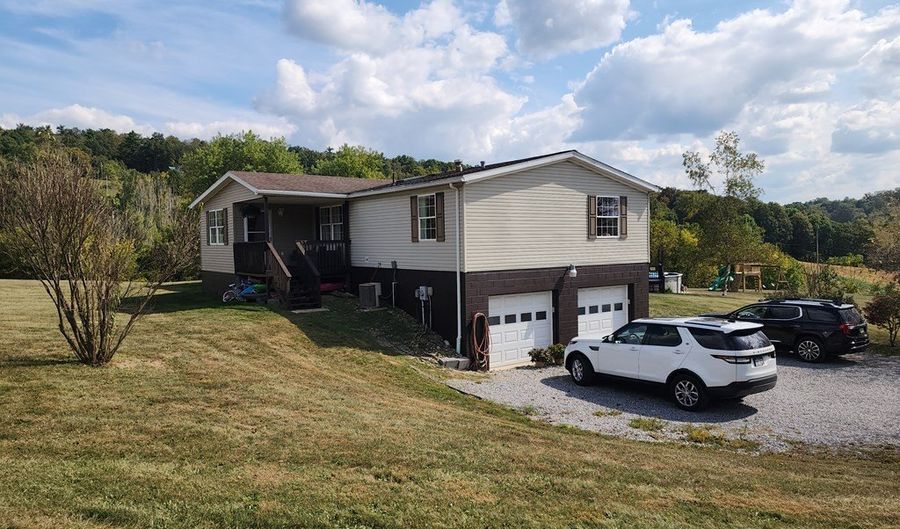 2930 William Penn Hgwy, Alexandria, PA 16611 - 6 Beds, 2 Bath