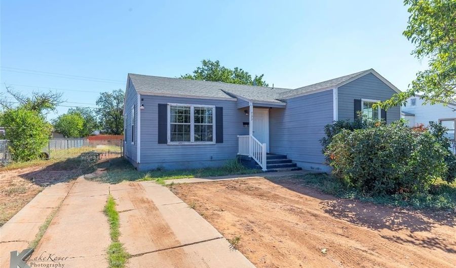733 S Crockett Dr, Abilene, TX 79605 - 3 Beds, 2 Bath