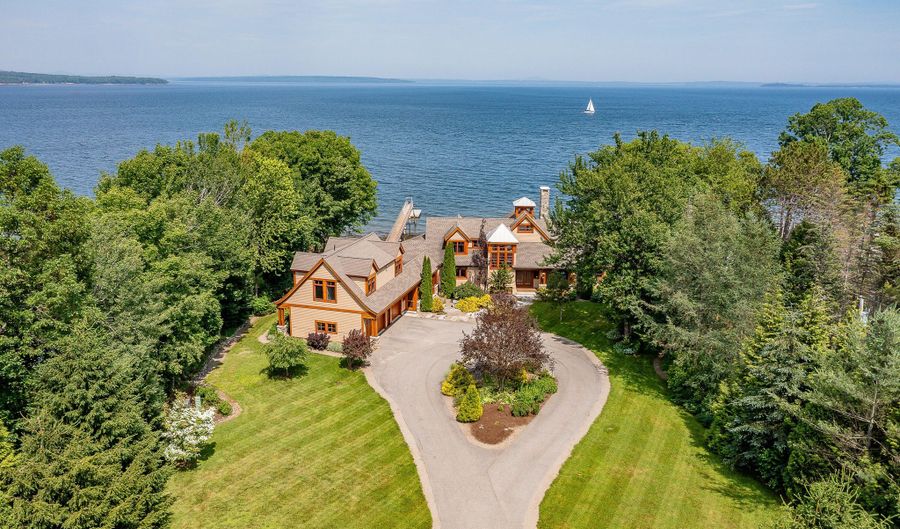 27 Jasmine Way, Belfast, ME 04915 - 5 Beds, 5 Bath