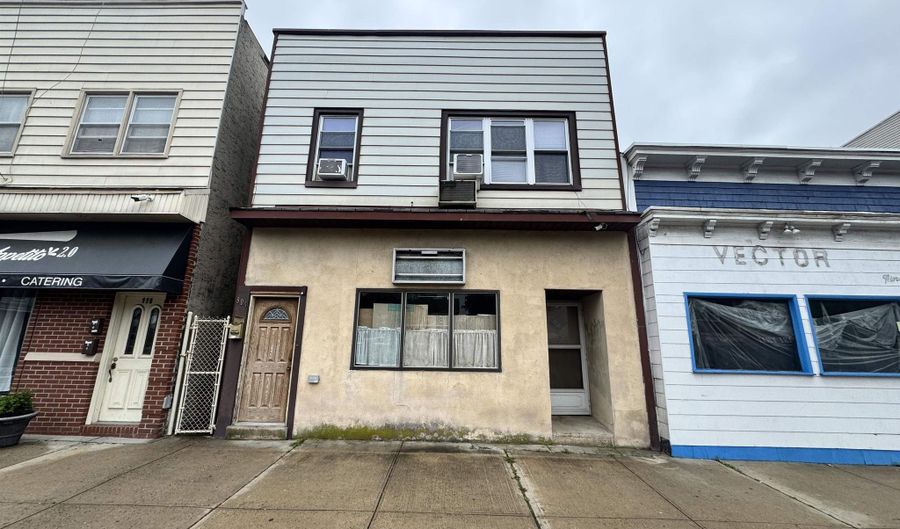 904 BROADWAY, Bayonne, NJ 07002 - 0 Beds, 0 Bath