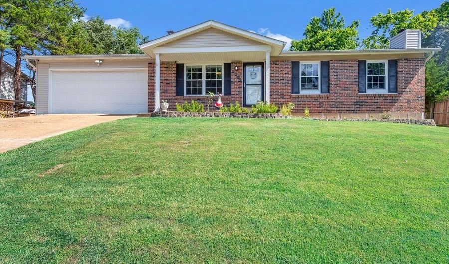 2302 Crystal Wood Dr, Arnold, MO 63010 - 3 Beds, 2 Bath