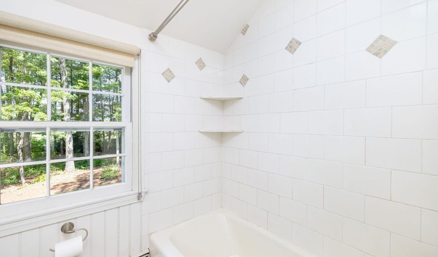 60 Old Wood Rd, Avon, CT 06001 - 4 Beds, 4 Bath