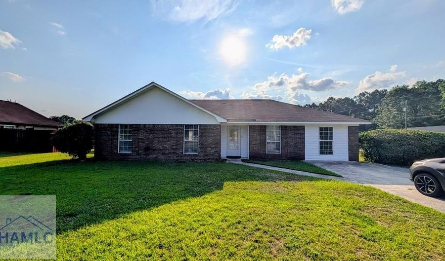 1801 Dunlevie Rd, Allenhurst, GA 31301 - 4 Beds, 2 Bath
