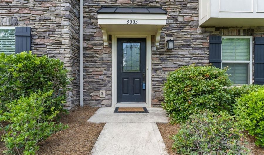 3003 Salix Bend Dr, Charlotte, NC 28205 - 4 Beds, 4 Bath