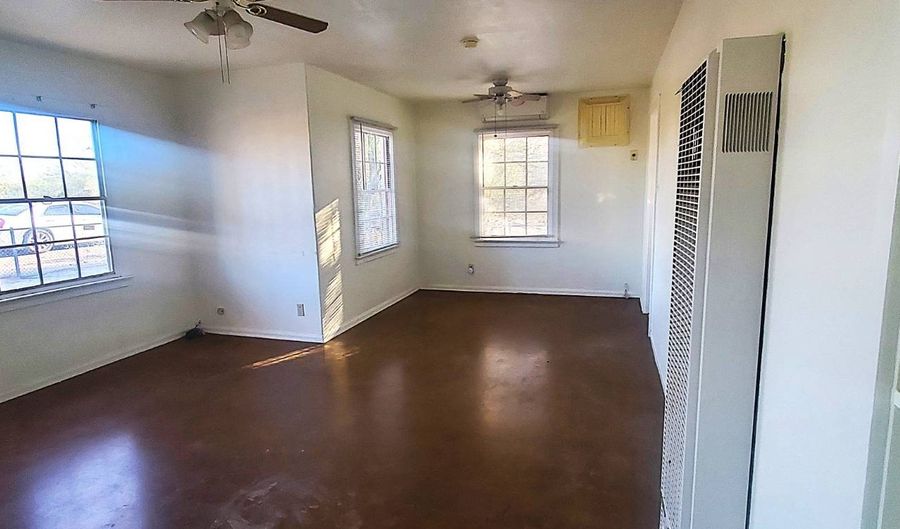 220 E 1st, Ajo, AZ 85321 - 3 Beds, 1 Bath