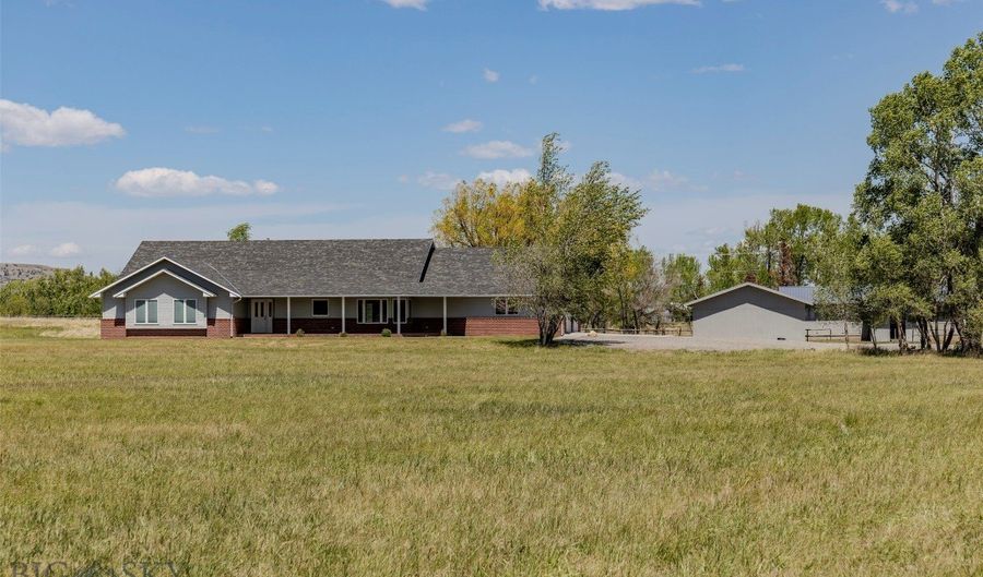 297 Big Timber Loop Rd, Big Timber, MT 59011 - 3 Beds, 3 Bath