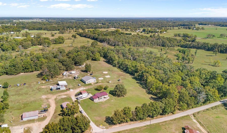 99 And 115 Monroe Rd, Anderson, MO 64831 - 6 Beds, 4 Bath