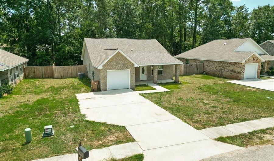 390 Rosalie Maria Dr, Biloxi, MS 39531 - 3 Beds, 2 Bath