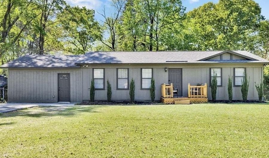 3020 BRANDICE Cir, Adamsville, AL 35005 - 3 Beds, 1 Bath