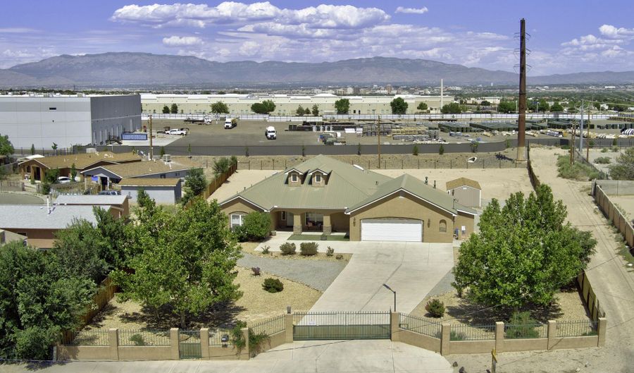 124 75th St SW, Albuquerque, NM 87121 - 4 Beds, 3 Bath