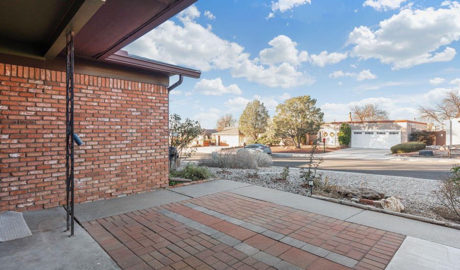 12324 Key W Dr NE, Albuquerque, NM 87111 - 4 Beds, 2 Bath