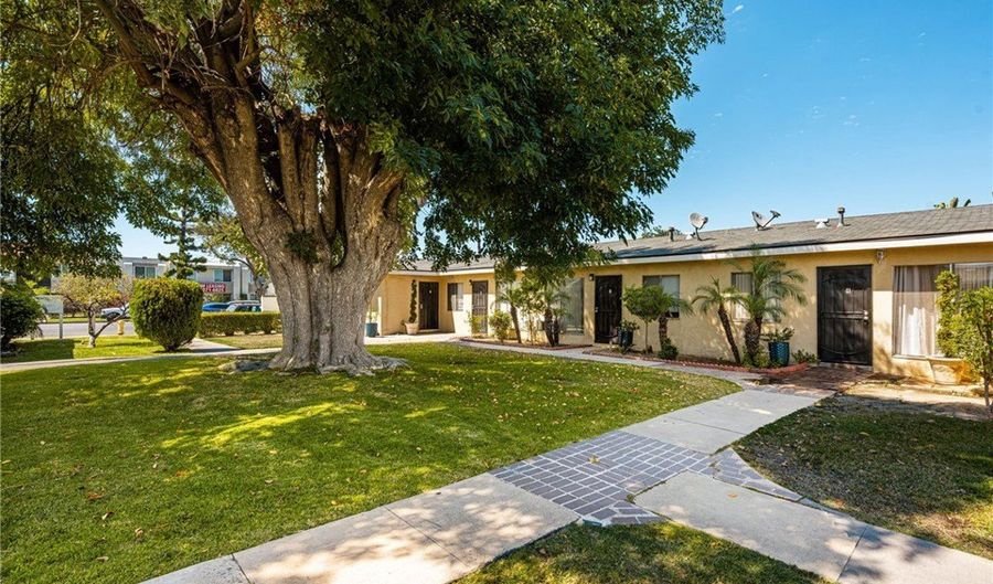 1256 N Placentia, Anaheim, CA 92806 - 5 Beds, 4 Bath