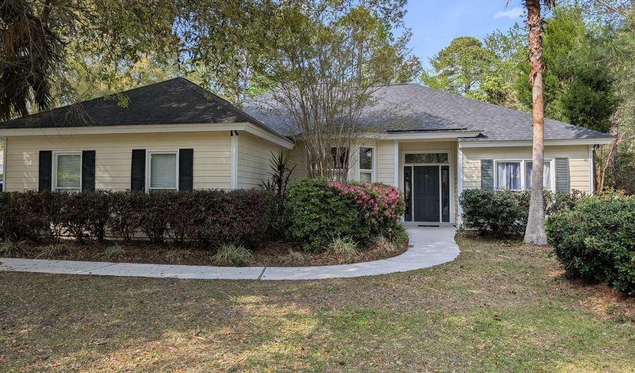 39 Fernlakes Dr, Bluffton, SC 29910 - 3 Beds, 2 Bath