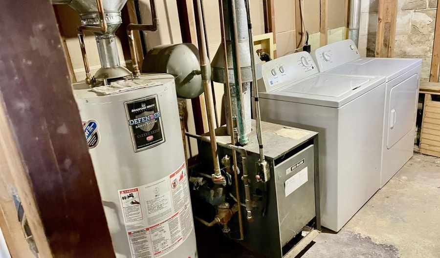 236 E Wyoming Ave, Absecon, NJ 08201 - 3 Beds, 1 Bath