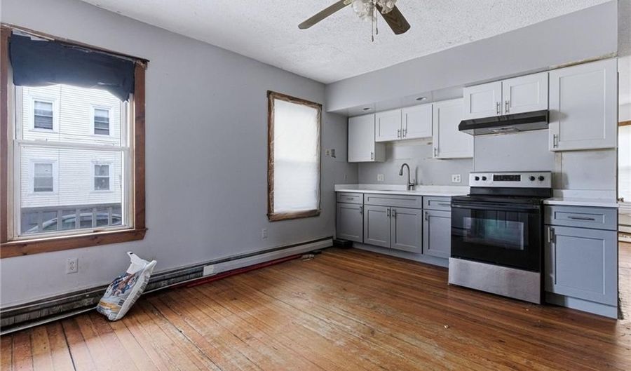 2 King St, Central Falls, RI 02863 - 9 Beds, 3 Bath