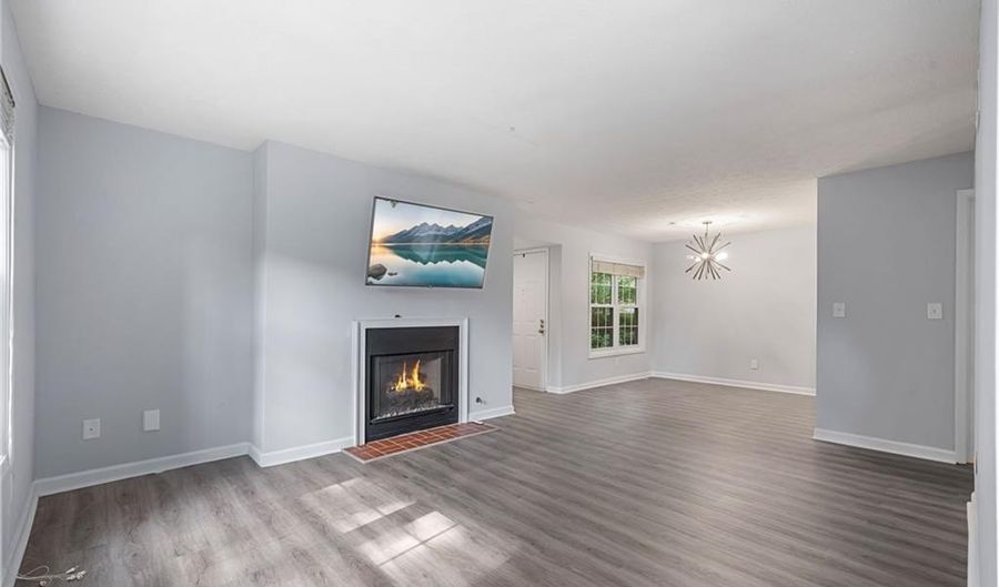 104 Glenleaf Dr, Peachtree Corners, GA 30092 - 2 Beds, 2 Bath