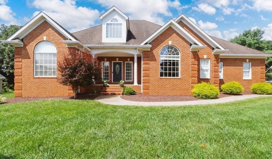 121 Stagecoach Dr, Alvaton, KY 42122 - 3 Beds, 2 Bath