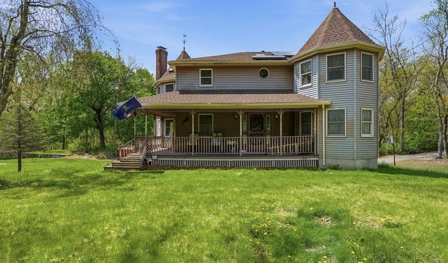 67 Blackstone, Blackstone, MA 01504 - 4 Beds, 4 Bath