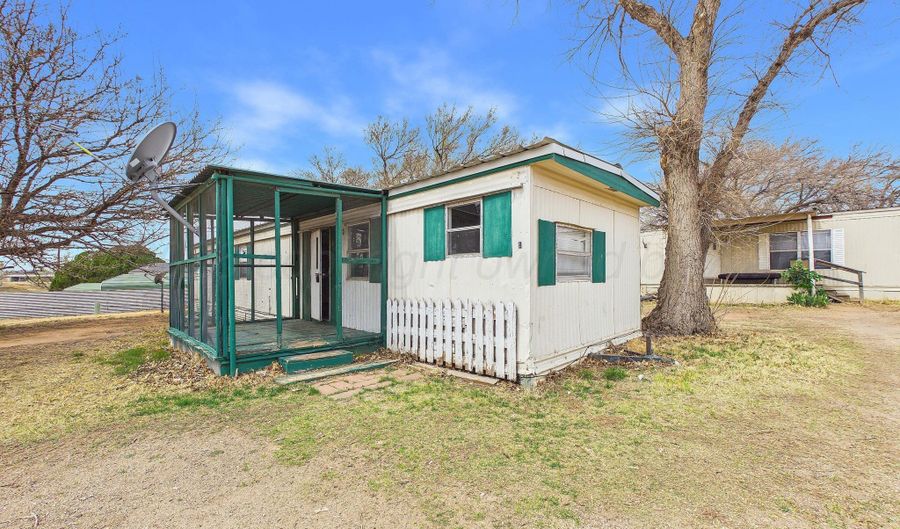 214 W MOBLEY St, Amarillo, TX 79108 - 2 Beds, 1 Bath