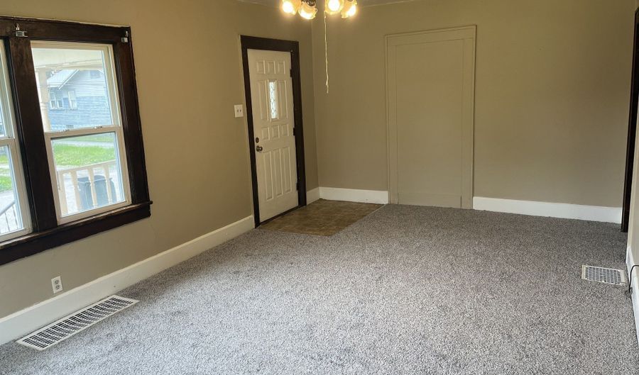 1020 E 30th St, Anderson, IN 46016 - 2 Beds, 1 Bath
