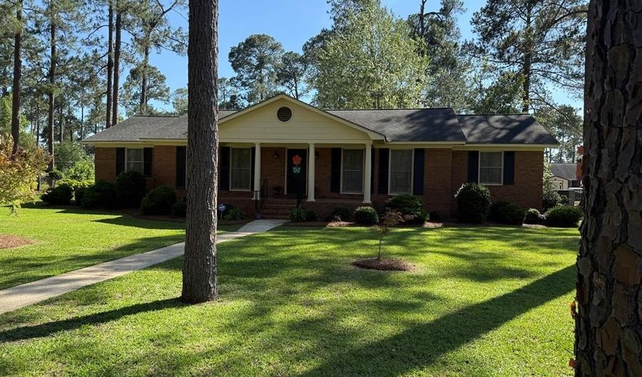 1710 Pineknoll Ln, Albany, GA 31707 - 3 Beds, 2 Bath