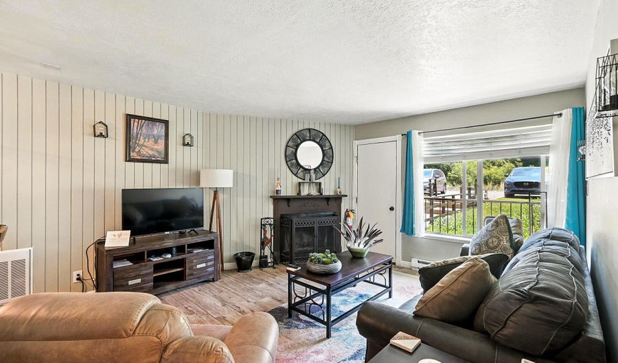 385 S Vasels Rd #4, Brian Head, UT 84719 - 1 Beds, 1 Bath