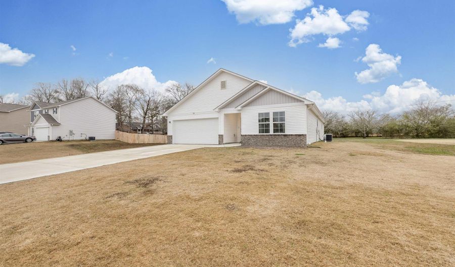 306 Pointer Dr, Albertville, AL 35950 - 4 Beds, 2 Bath