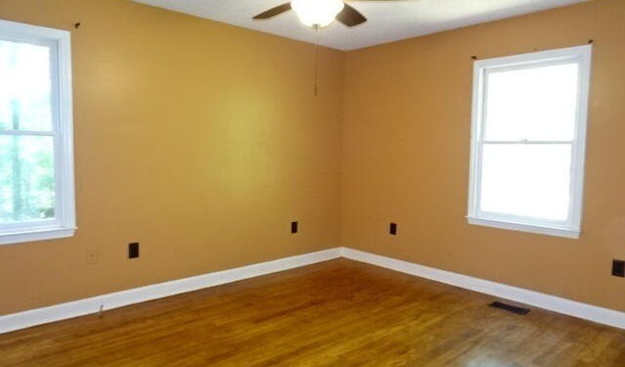 981 Santa Fe Trl, Macon, GA 31220 - 3 Beds, 2 Bath