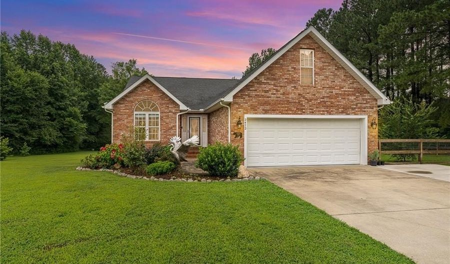 2472 Woods Stream Ln, Asheboro, NC 27205 - 3 Beds, 2 Bath