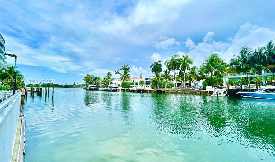 9500 W Bay Harbor Dr 2G, Bay Harbor Islands, FL 33154 - 1 Beds, 2 Bath