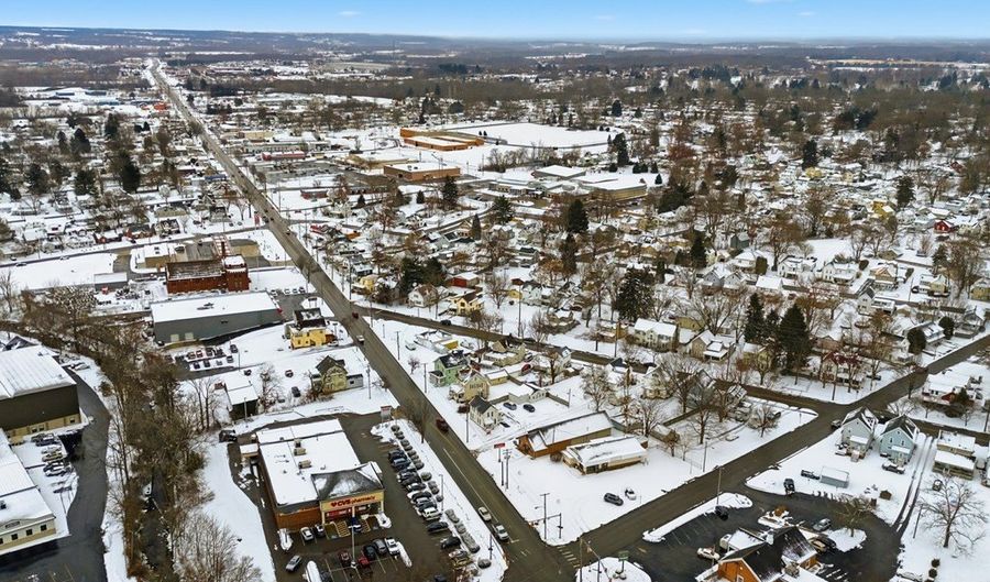 420 E Walnut, Ashland, OH 44805 - 3 Beds, 2 Bath